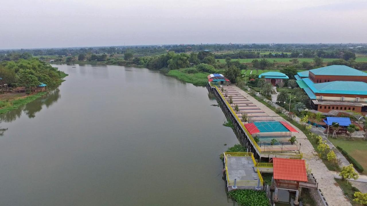 Menam Resort Nakhon Pathom Eksteriør bilde