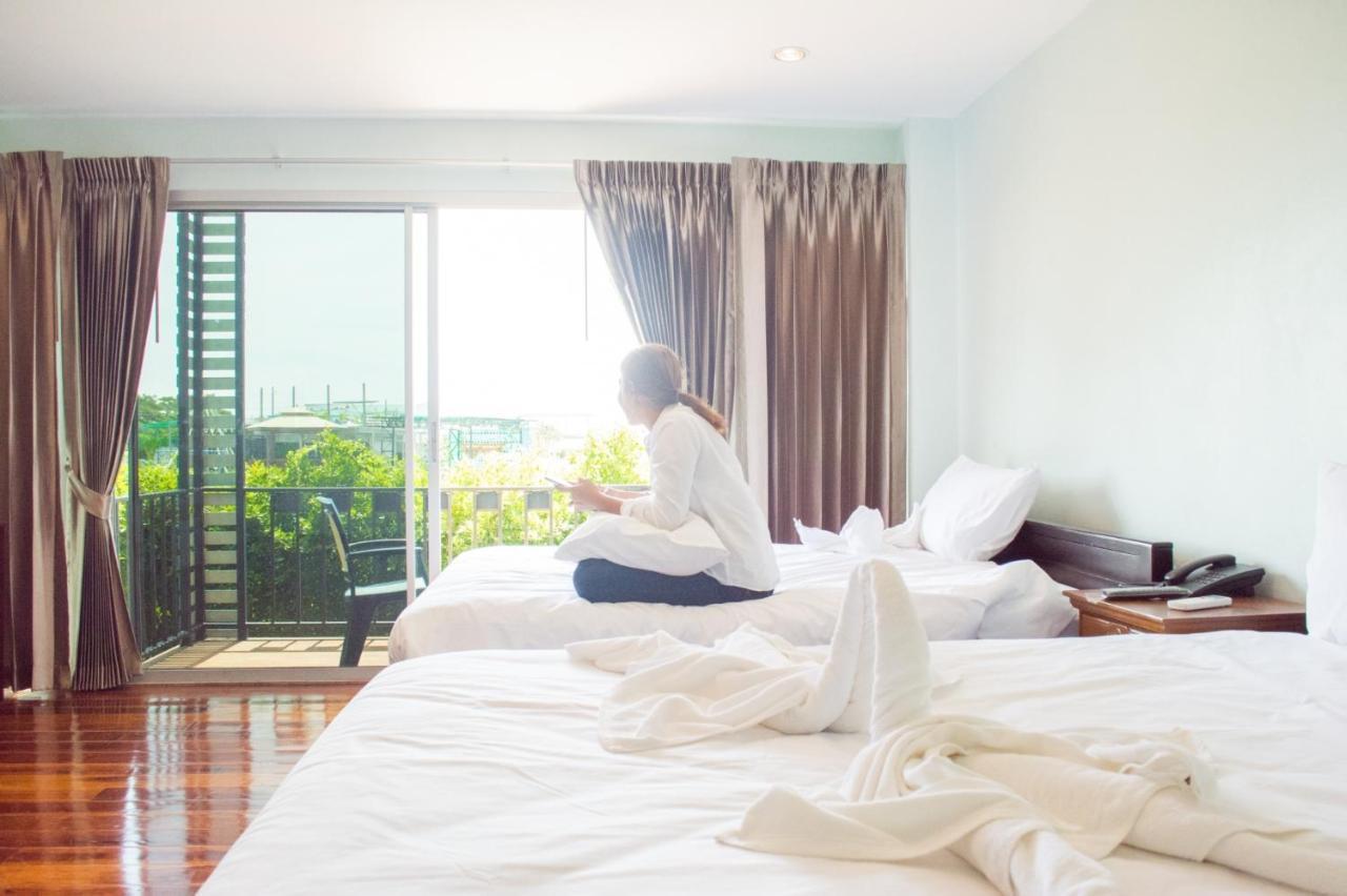 Menam Resort Nakhon Pathom Eksteriør bilde