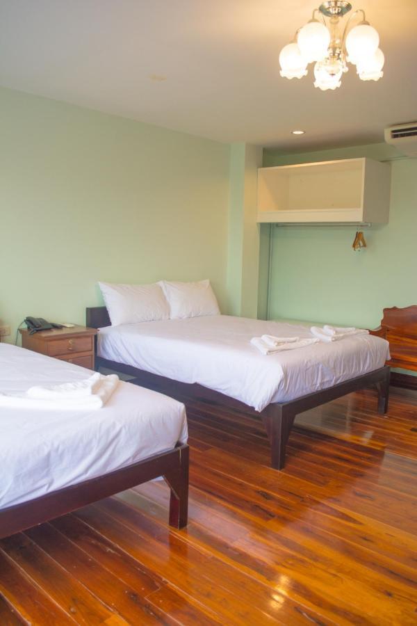 Menam Resort Nakhon Pathom Eksteriør bilde