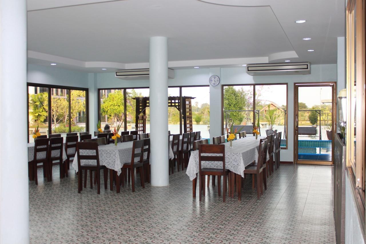 Menam Resort Nakhon Pathom Eksteriør bilde